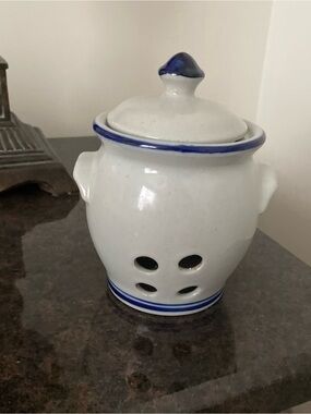 Source Unknown White Ceramic Garlic Keeper with Blue Trim